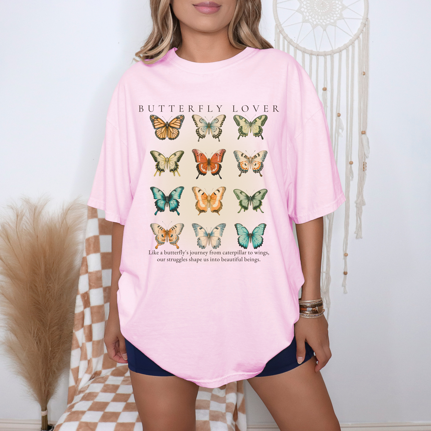 Butterfly Lover Graphic T-shirt Vintage Style Retro Comfort Colors Boho Hippie Shirts For Her Oversized Graphic Tee
